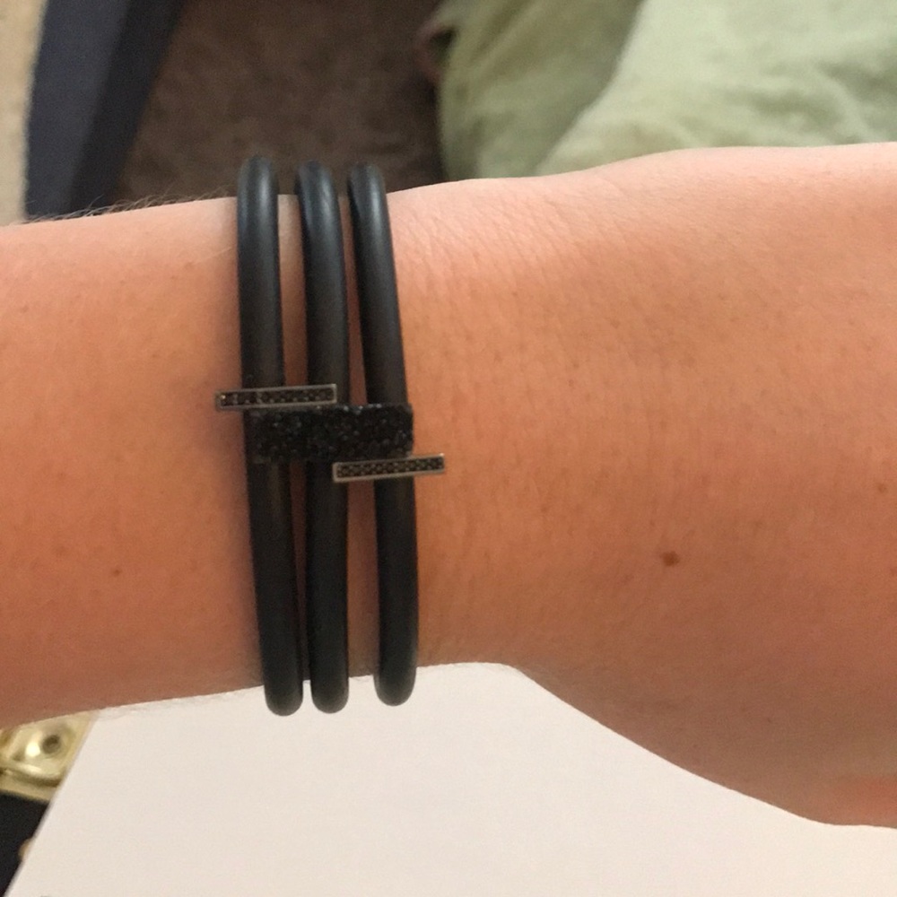 Black magnetic bracelet